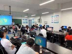 电气与信息工程学院成功举办至芯科技大学计划FPGA师资动手培训班